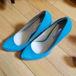 BCBG Teal Pumps